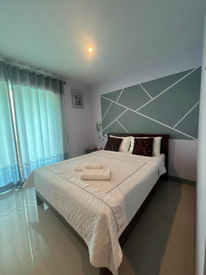 Zzeehouse Hotel Ao Nang Exterior photo