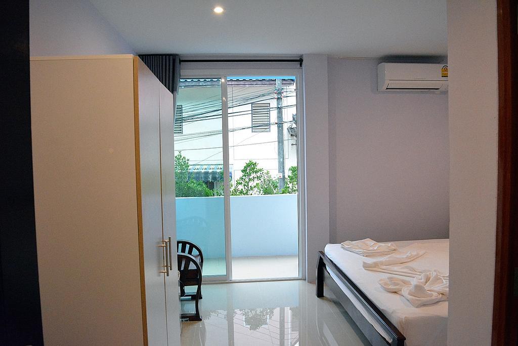 Zzeehouse Hotel Ao Nang Exterior photo