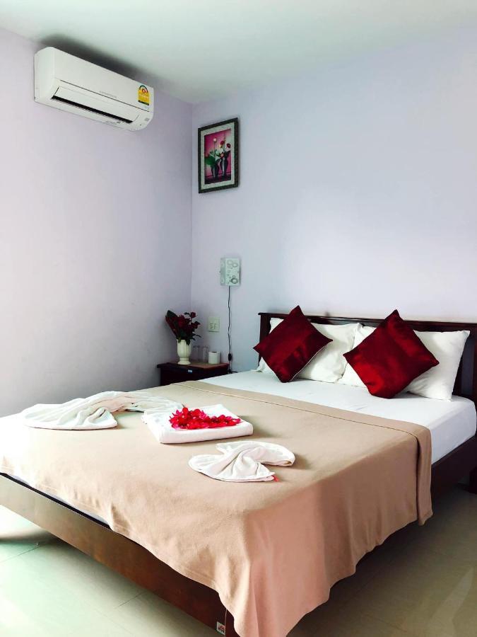 Zzeehouse Hotel Ao Nang Exterior photo